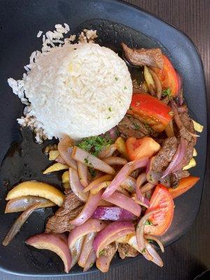 Lomo saltado