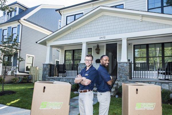 Tommy and Chris posing before finishing up a long distance job before leaving Florida.  Call today for the best rates for an interstate move