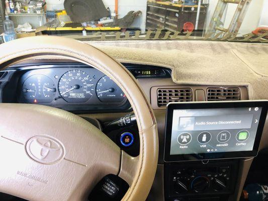 Custom 10" double din screen display, 90's Camry converted to push start.