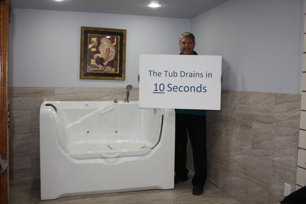 Revolutionary Ultimate Healing Bathtub drains in 10 Seconds