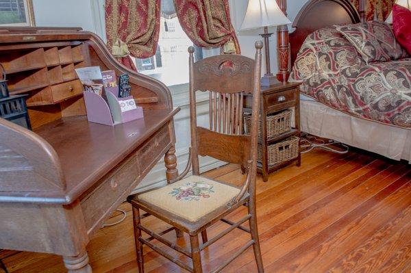 Captain Benner family bequeathed this wonderful roll top desk!  A wonderful addition to the General Trexler Quarters!