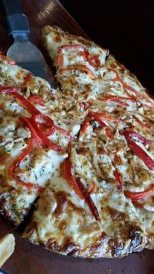 Pesto chicken pizza