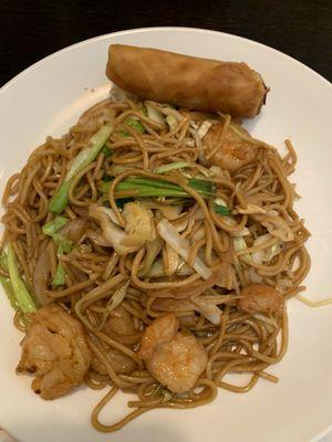 Lunch Shrimp Chow Mein. Comes with eggroll and soup