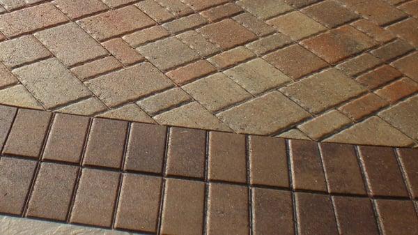 Interlocking Pavers & Walls