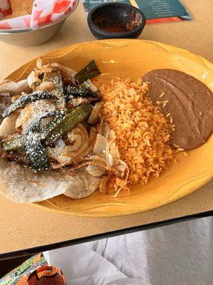 Beef fajitas taco lunch