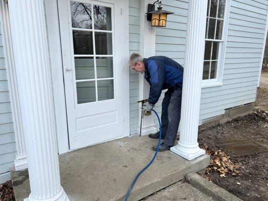 Jim worked ng on a termite treatment