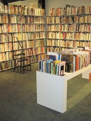 871 Fine Arts Book Store