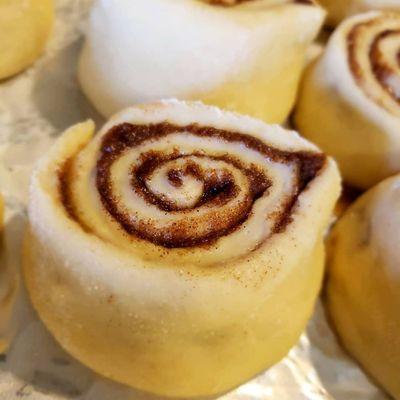 Cinnamon rolls rising