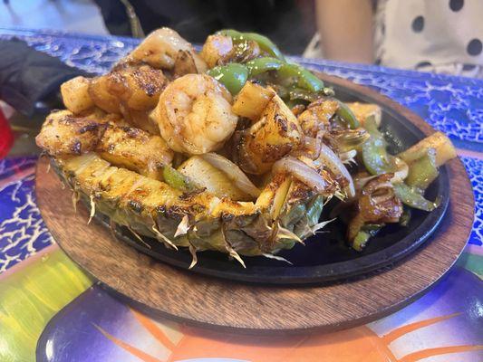 Pineapple shrimp fajita