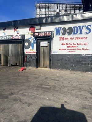 Woody's Tire Service