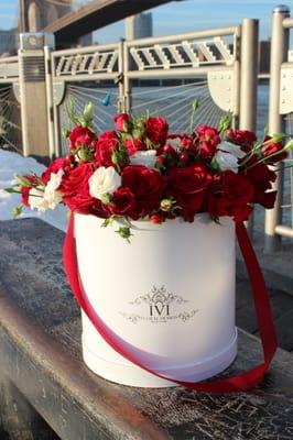 IVI FLORAL DESIGN - boxed flowers New York