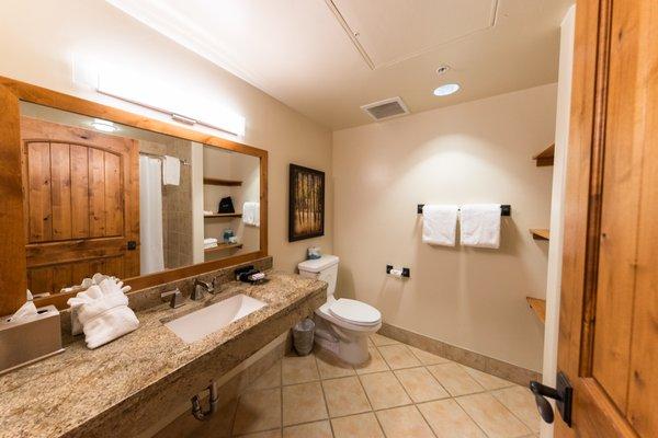 guest room bathroom