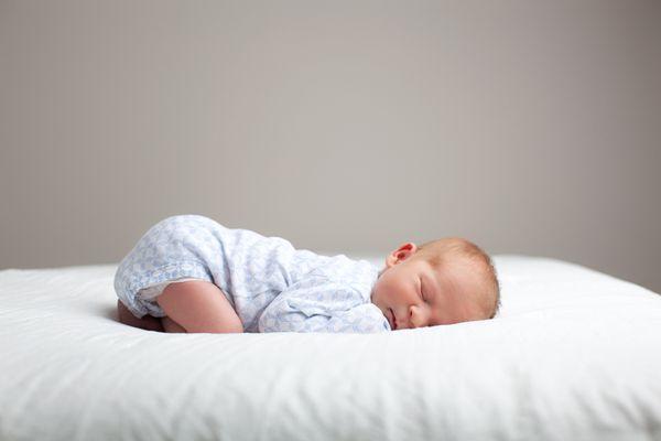 Beautiful, soft lighting is perfect for my newborn portraits.