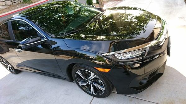 Nice LED headlights, mirror Polish waxing, nice rims, and tinted side mirrors.