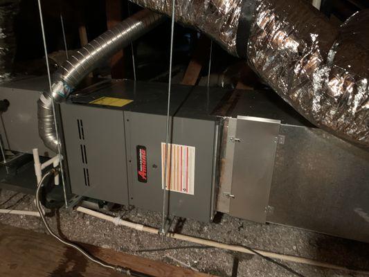 The front view of the Amana gas furnace