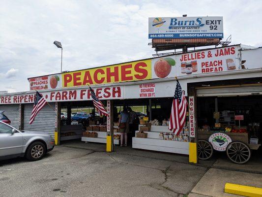 Our favorite peach stop on I-85 in South Carolina: Abbott Farms at exit 92 in Gaffney.