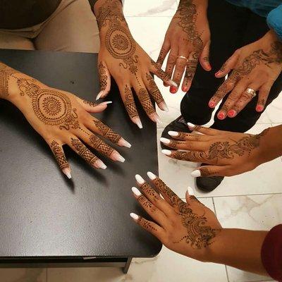 We do henna for any occasion
Walkins welcome