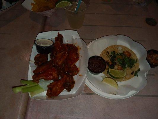 Mild wings and Street taco