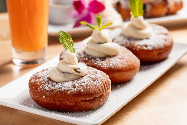 Cannoli Donuts