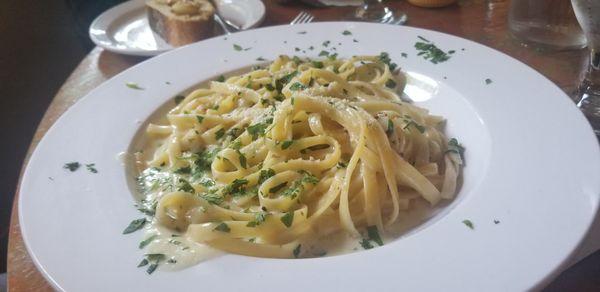 Fettuccine Alfredo