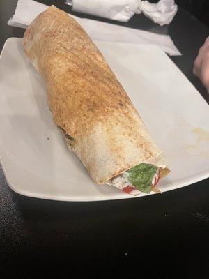 Roasted lamb pita roll up