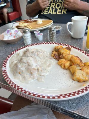 Sausage gravy on biscuit. Small for price