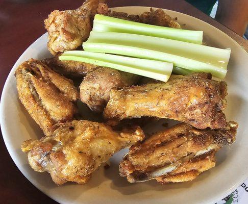 Bone-in wings with cajun rub