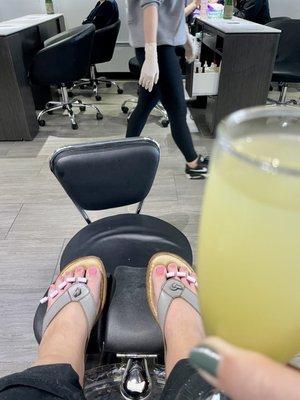 Pedi & mimosa