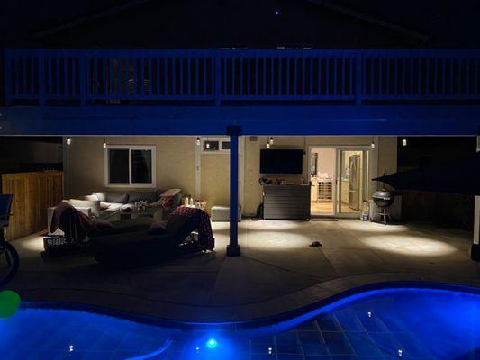 Beautiful pool lighting