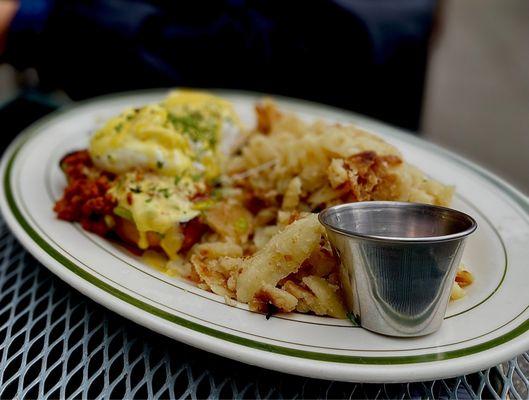 Chorizo Guacamole Benedict