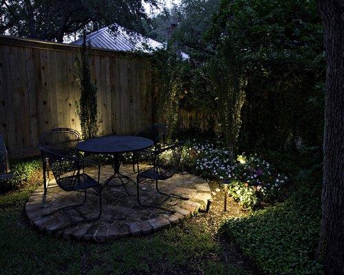 Landscape lighting installation