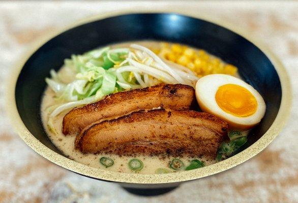 Umami Tonkotsu! Can't go wrong