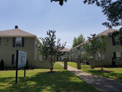 University Flats near the University of Memphis