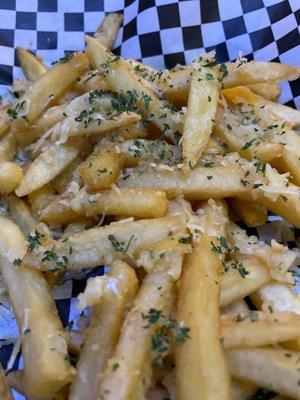 Garlic parm fries