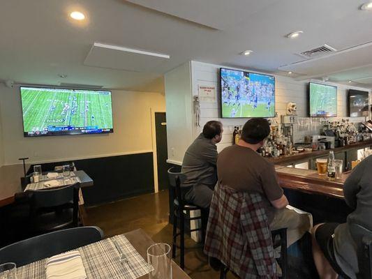 Tabletop by the Bar, Sunday Football