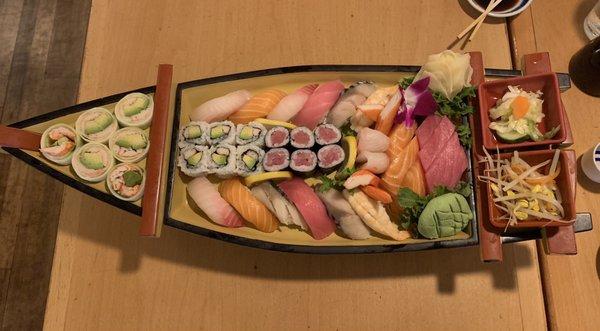 Boat Sushi - Sashimi Combo