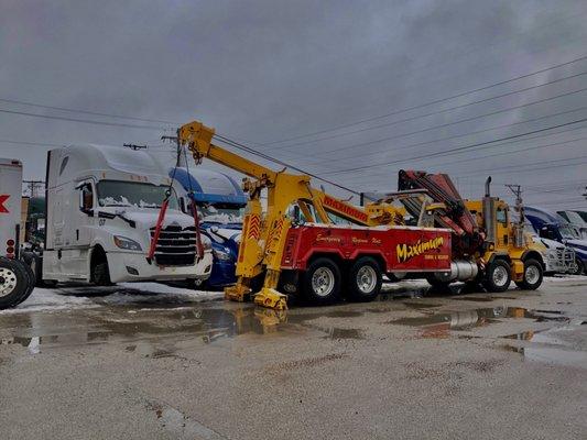 Maximum Towing & Recovery