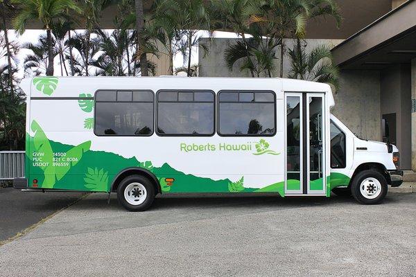 Roberts Hawaii Airport Shuttle mini bus