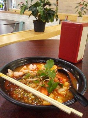 Fresh Seafood Ramen - hot n' tangy!