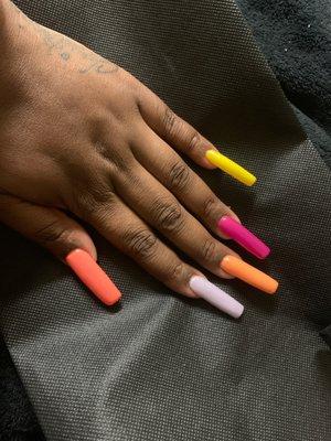 Full set, straight tips with gel polish