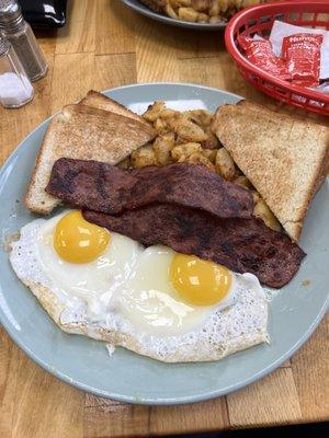 Sunny side up w/ turkey bacon platter