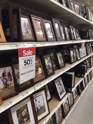 Many options for picture frames.