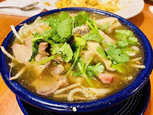 Wonton noodle soup with thin rice noodles