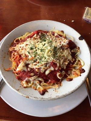 Regular spaghetti with marinara.