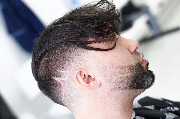 BARBERS  THAT PAY ATTENTION TO DETAIL.