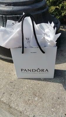 Shopping at Pandora makes me happy!