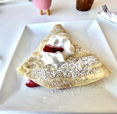 Strawberry, banana, Nutella and whip crème Crepe