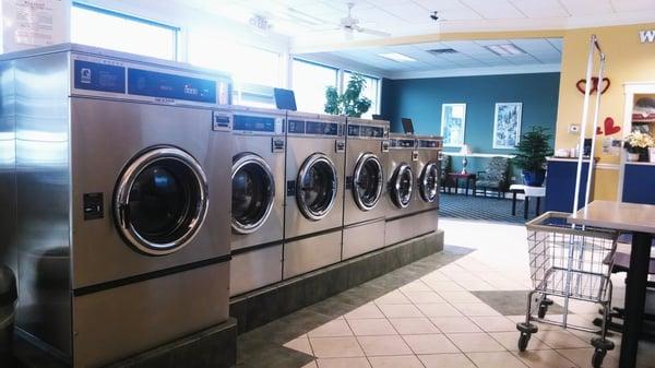 Brite Laundry Center