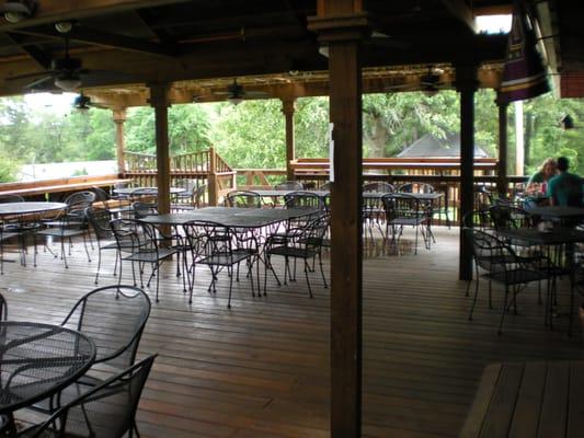 Beautiful covered lit patio!!!   Great for special events!!!!