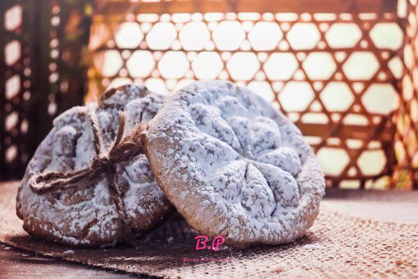 Ma'amoul cookies filled with figs and dates